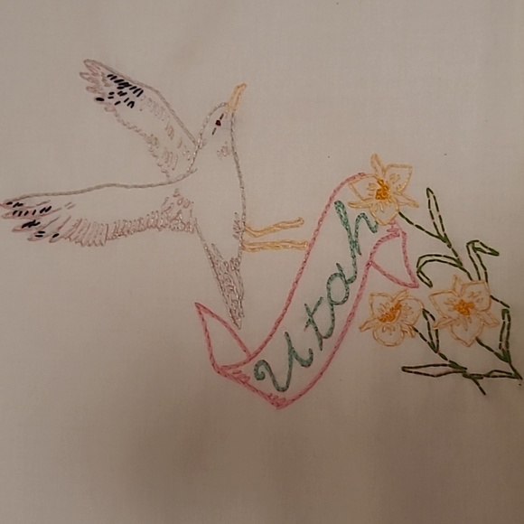 Vintage Hand Stitched Utah State Bird & Flower - Picture 16 of 16